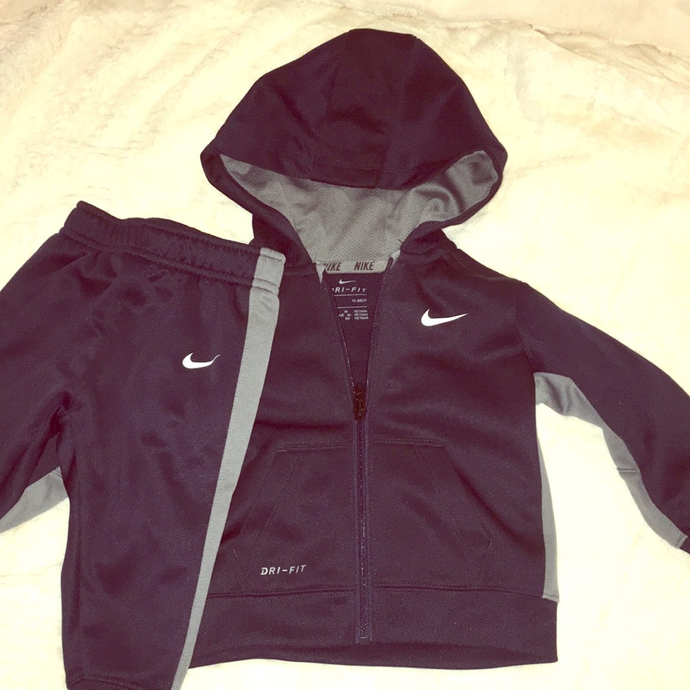 ❌SOLD❌Navy and Gray/Silver NIKE joggers hood